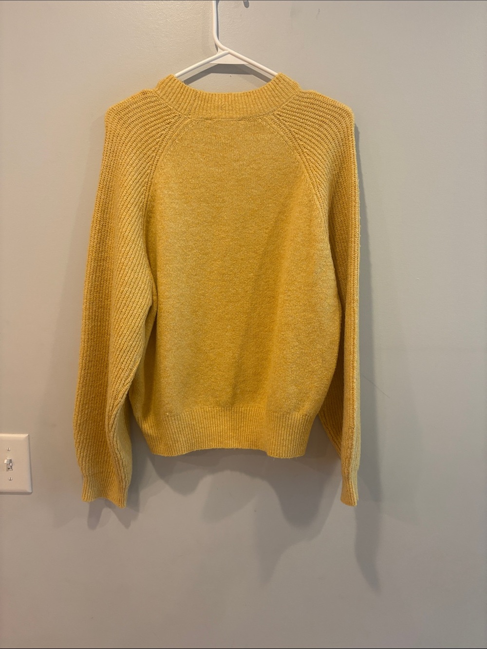 Philosophy Relaxed Crewneck Sweater in Mustard Yellow ptp 22 length 25 - Picture 5 of 5